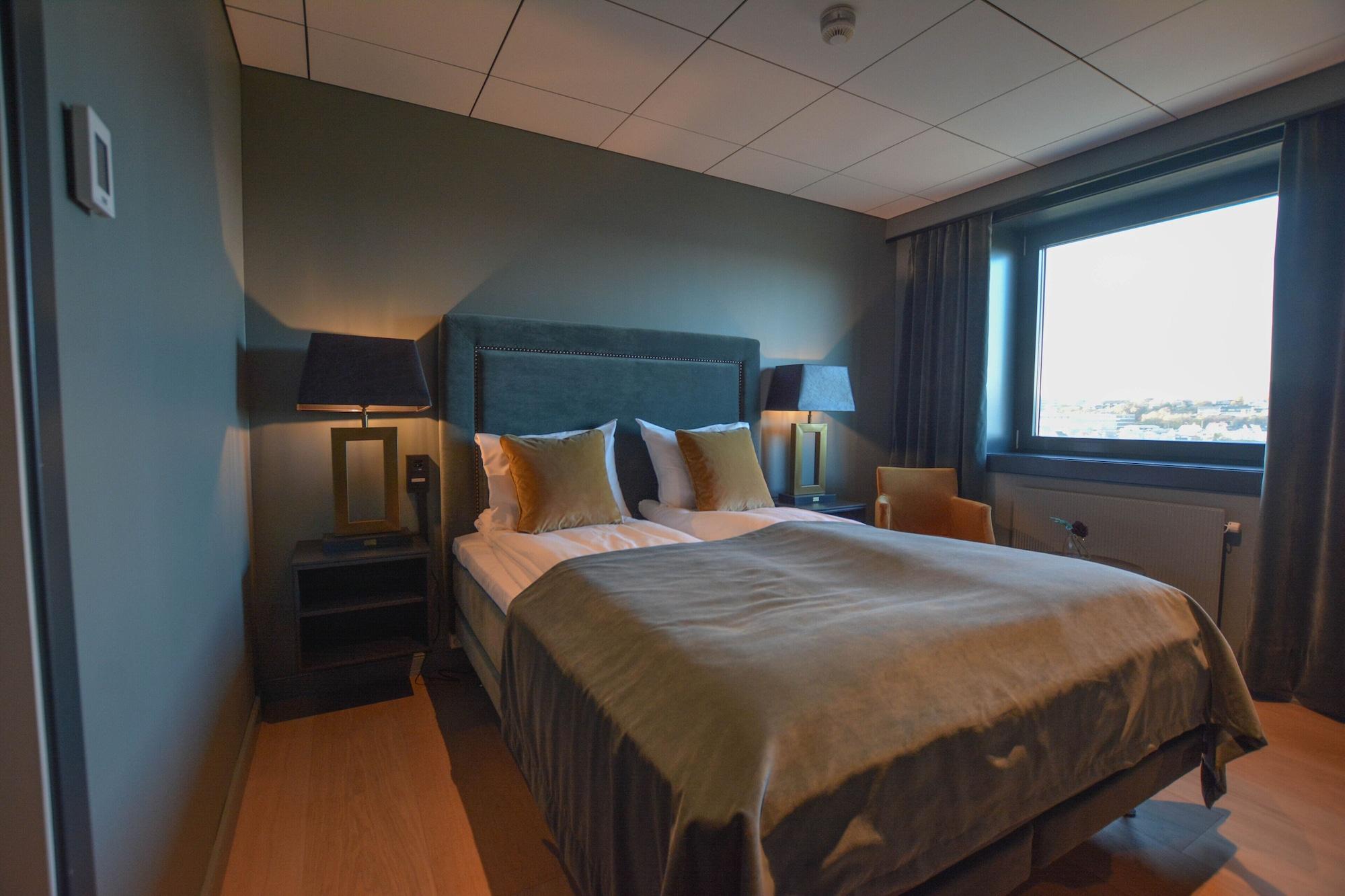 Quality Grand Royal Hotel 4*