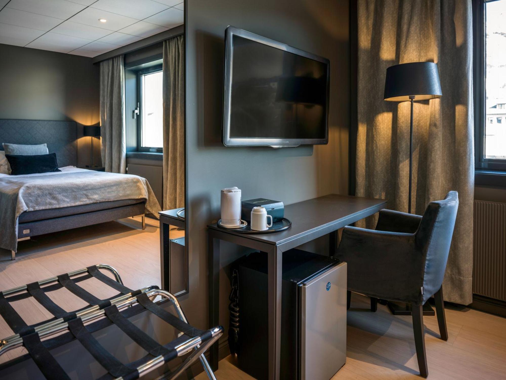 Quality Grand Royal Hotel 4*